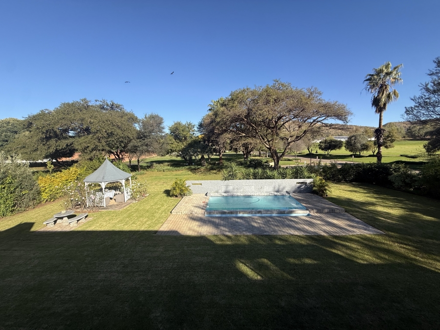 5 Bedroom Property for Sale in The Islands Estates North West
